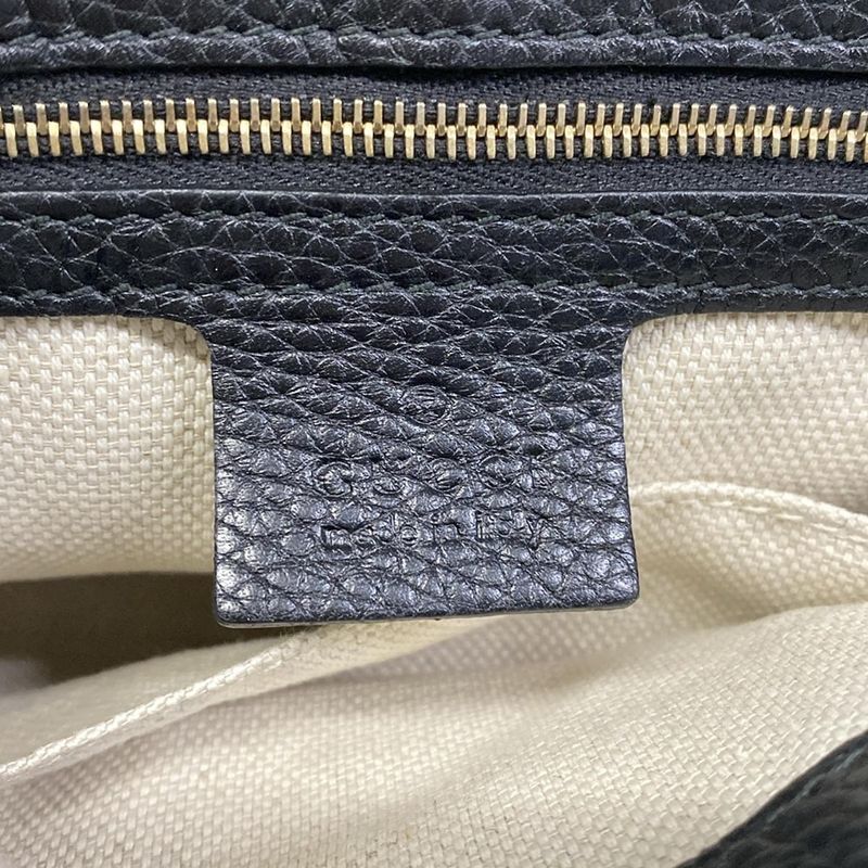 Gucci Shoulder Bag Soho Black Chain Leather