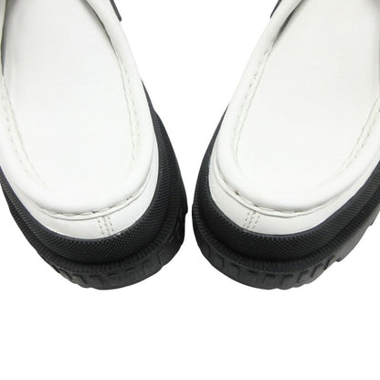 Moncler Mon Wallabee Boots Shoes Leather Bicolor Logo 35 White Black