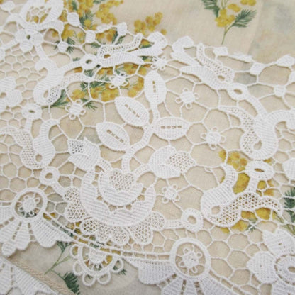 Dior Floral Shorts Crochet Lace Mimosa Bee Embroidery 36 Beige