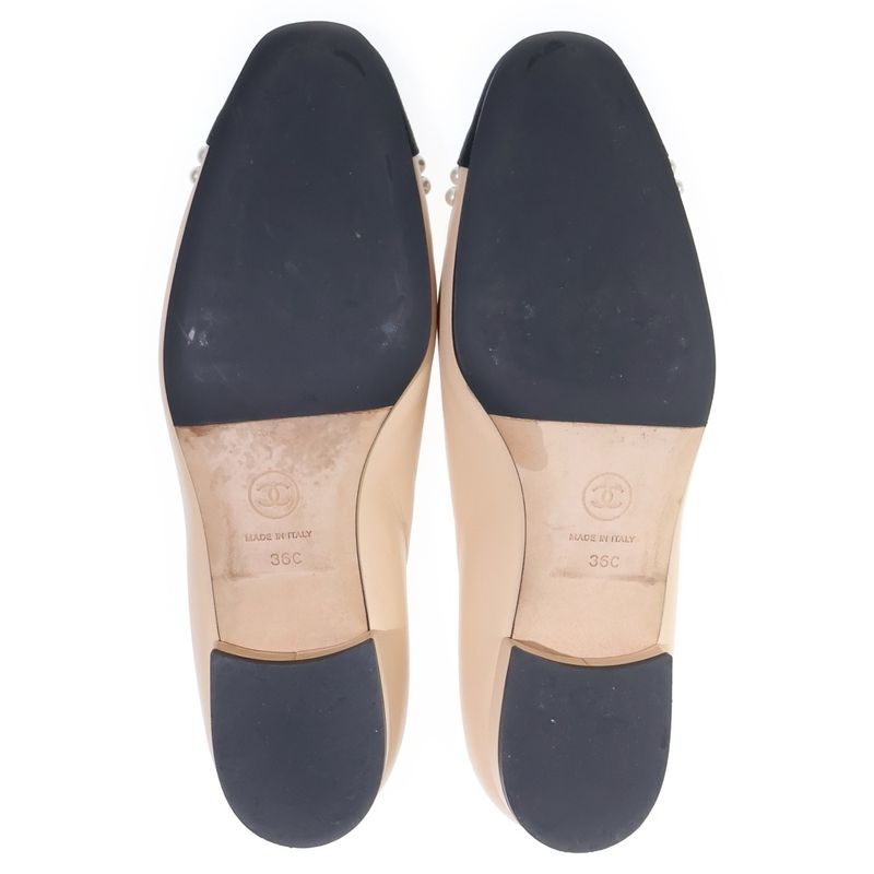 Chanel Pearl Flat Flats Beige