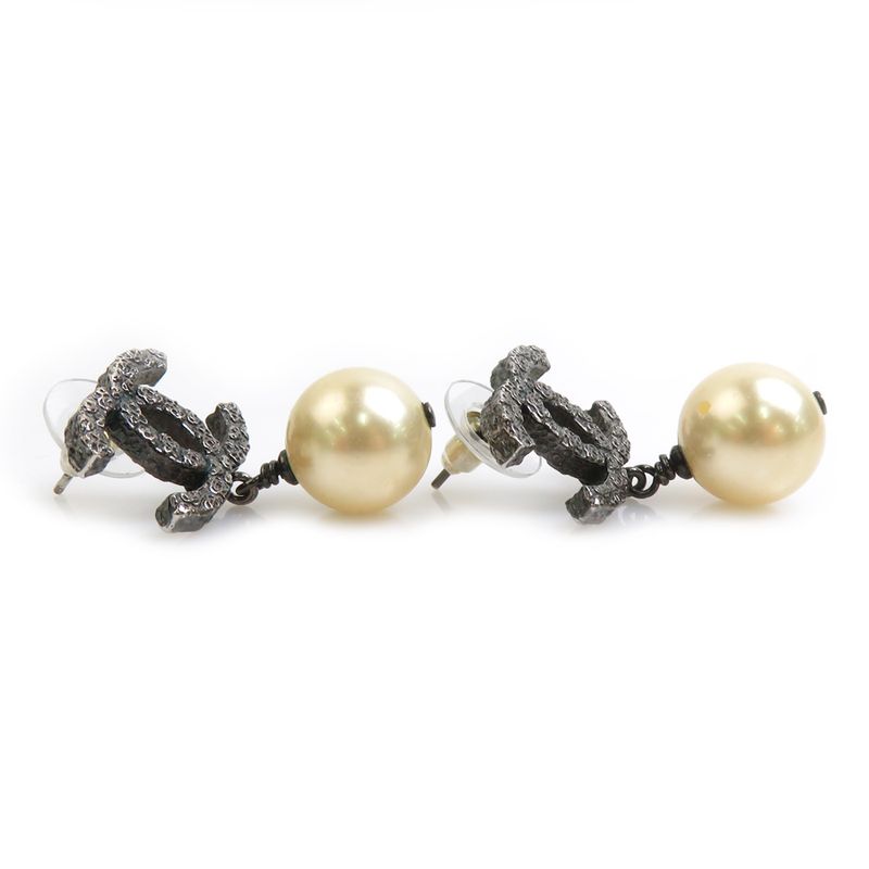 Chanel Earrings CC Logo