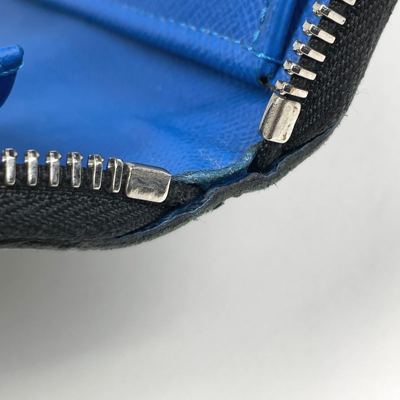 Louis Vuitton Zippy Wallet Vertical Zip Around Taiga Noir Black Blue
