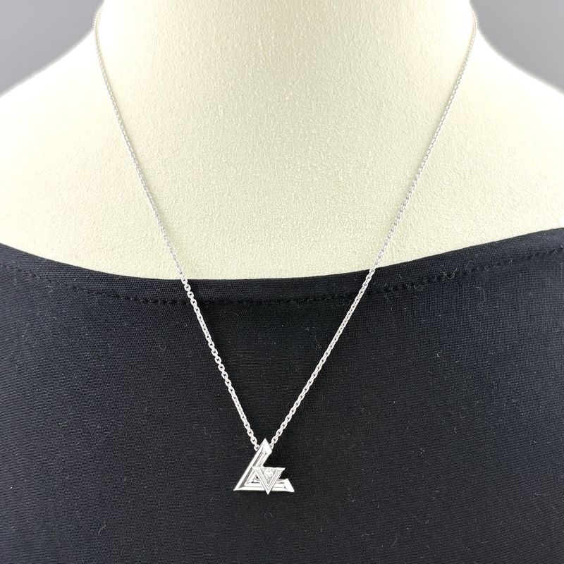 Louis Vuitton Pendentif Volt One Necklace Pendant 750 Diamond