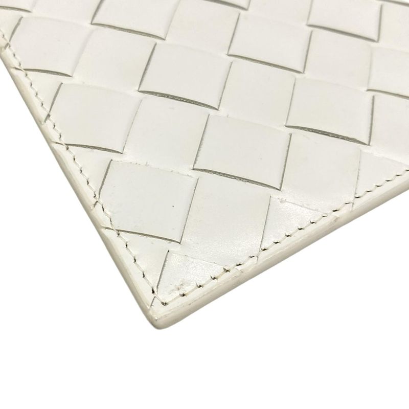Bottega Veneta Wristlet Intrecciato White Leather Vanity Bag