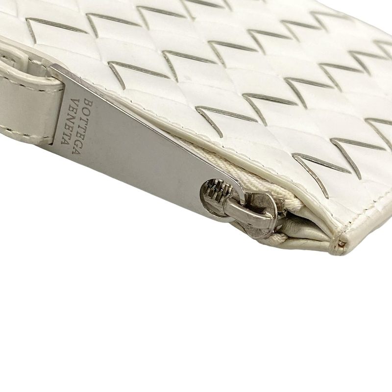 Bottega Veneta Wristlet Intrecciato White Leather Vanity Bag