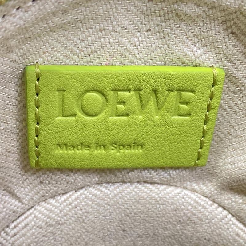 Loewe Shoulder Bag Snake Light Green New Year Capsule Collection