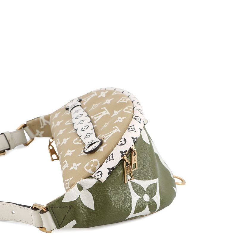 Louis Vuitton Belt Bag Monogram Giant Waist