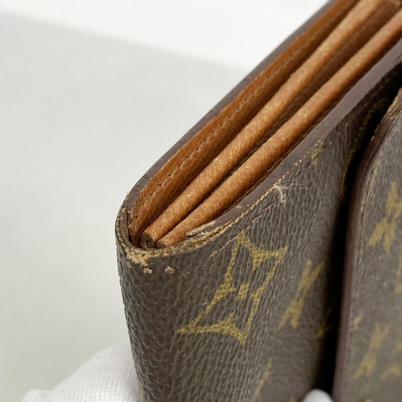 Louis Vuitton Wallet Monogram Porte-Monnaie Cles Brown
