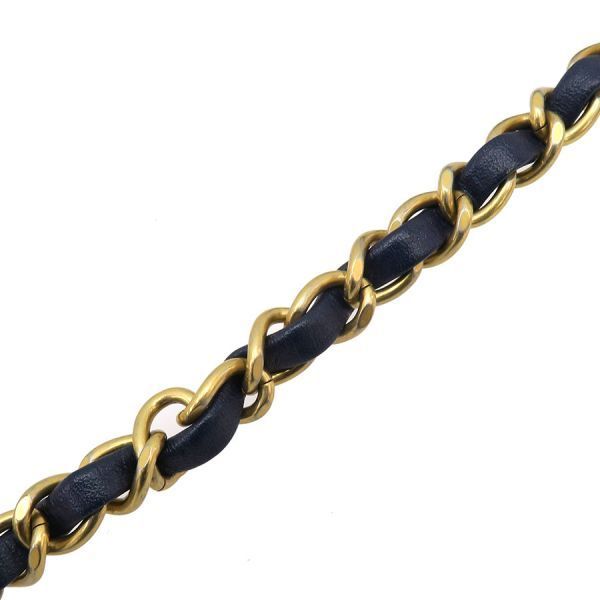 Chanel Quilted Chain Messenger Bag