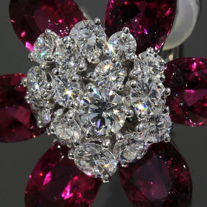 Van Cleef & Arpels Earrings 18k White Gold Diamond Ruby