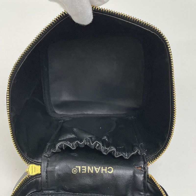 Chanel CC Logo Vanity Bicolor Makeup Pouch Leather Black