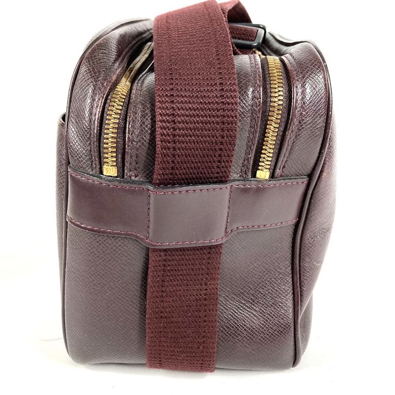 Louis Vuitton Shoulder Bag Reporter PM Taiga Leather Acajou Purple