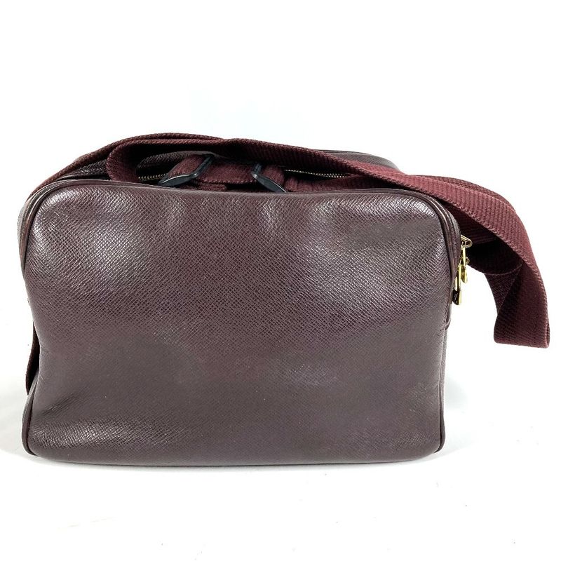 Louis Vuitton Shoulder Bag Reporter PM Taiga Leather Acajou Purple