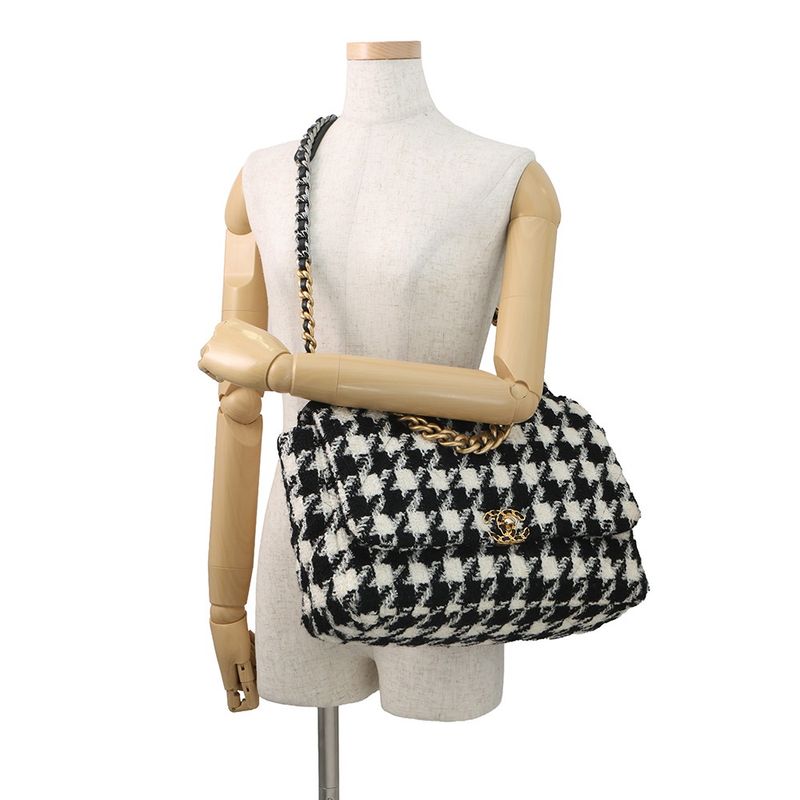 Chanel Chain Shoulder Bag Dizeneuf Maxi Tweed 2-Way White Black