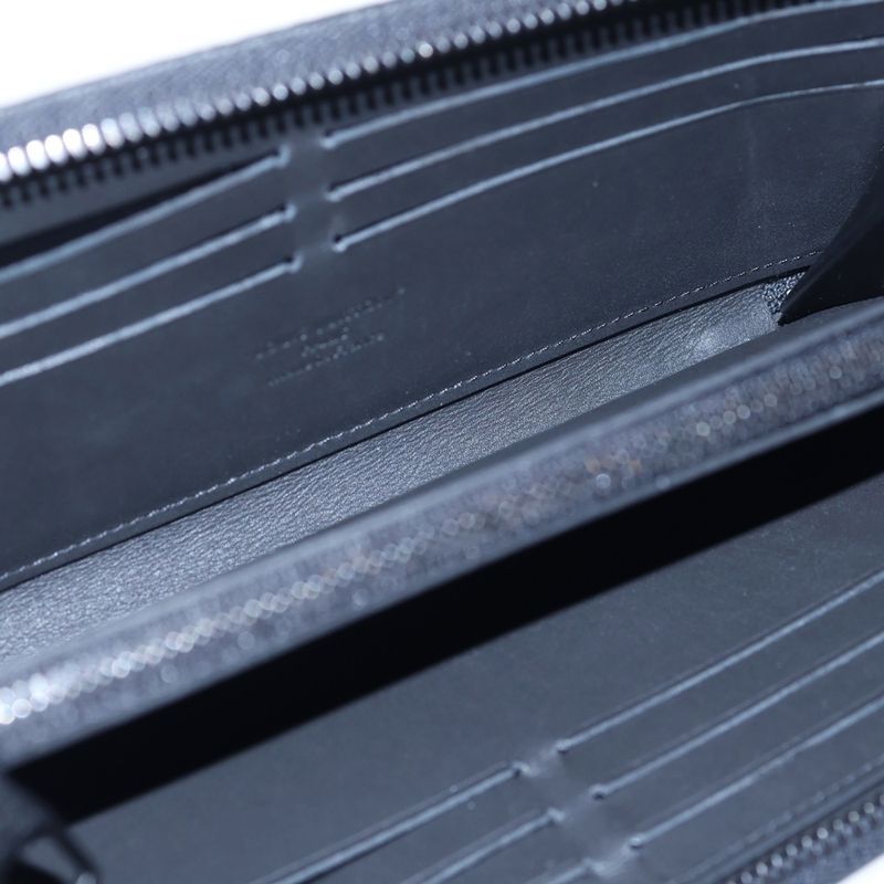 Louis Vuitton Zippy Wallet Horizontal Taurillon Leather Card Case Black Noir