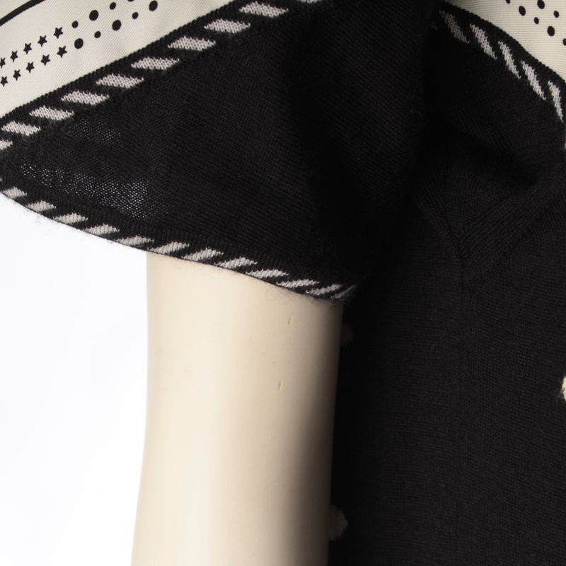 Hermes Harnais de Cour Bandana Cashmere Silk Twill Lane Mock Neck Short Sleeve