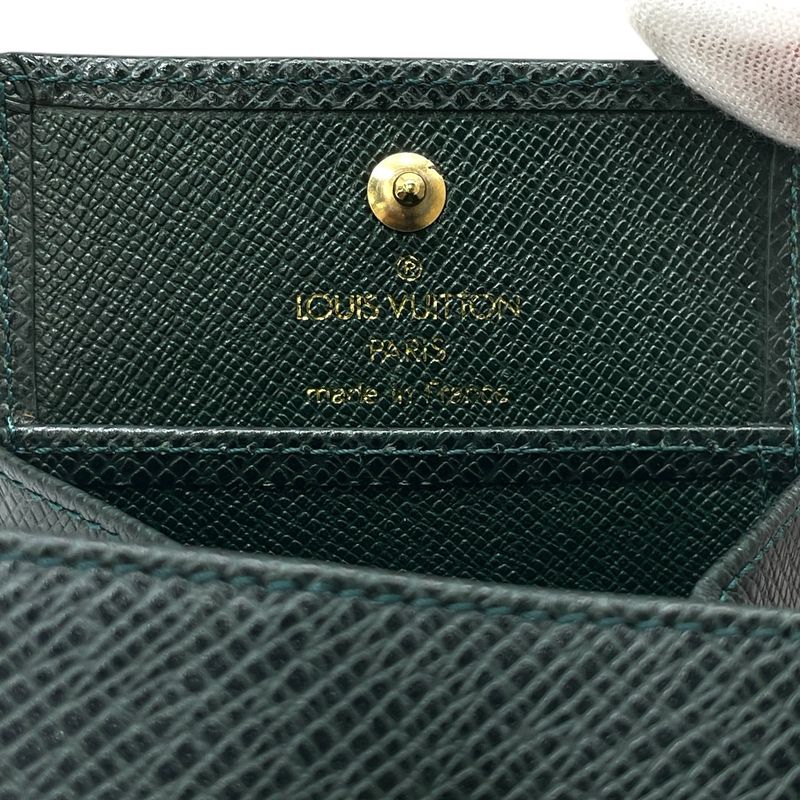 Louis Vuitton Taiga Porte-Monnaie Boite Coin Purse Leather Epi Sea Green Luxury
