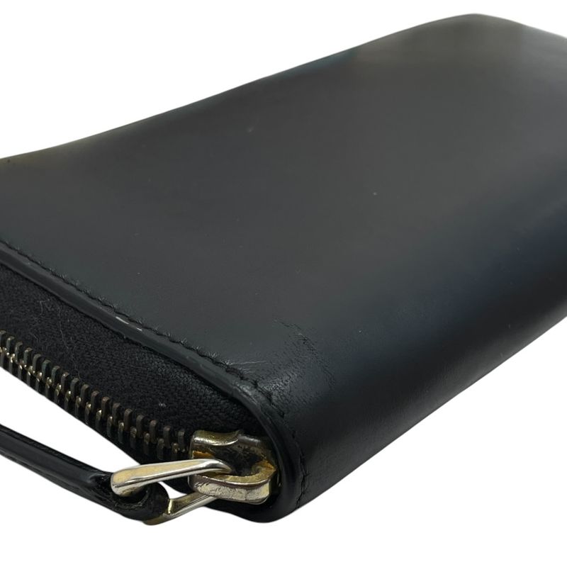 Gucci Wallet Zip Around Logo Leather Black Classic Luxury Sophisticated