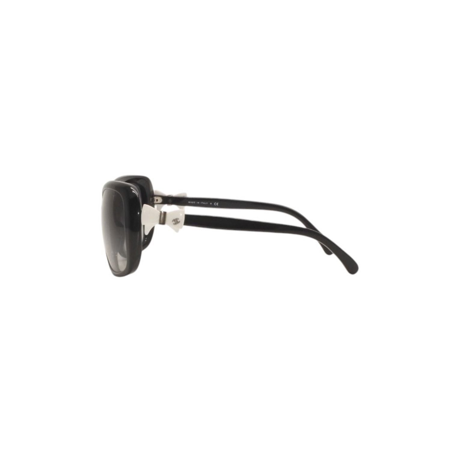 Chanel Sunglasses Eyewear CC Logo White Black — view 4