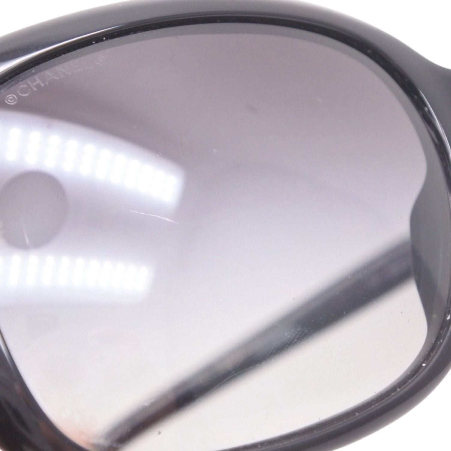 Chanel Sunglasses Eyewear CC Logo White Black — view 8