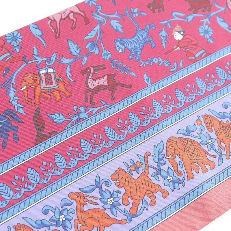 Hermes Maxi Twill Indian Hunting Chasse en Inde Silk Red Scarf