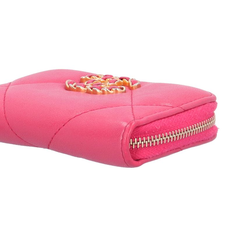 Chanel 19 Coin Case Lambskin