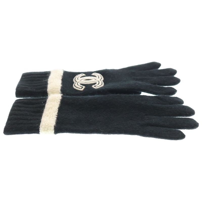 Chanel CC Logo Cashmere Gloves Black