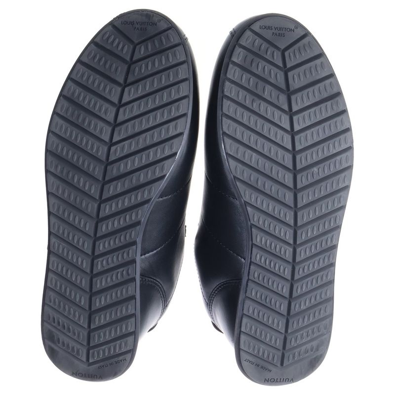 Louis Vuitton LV Buttersoft Padded Leather Low Cut Sneakers Black