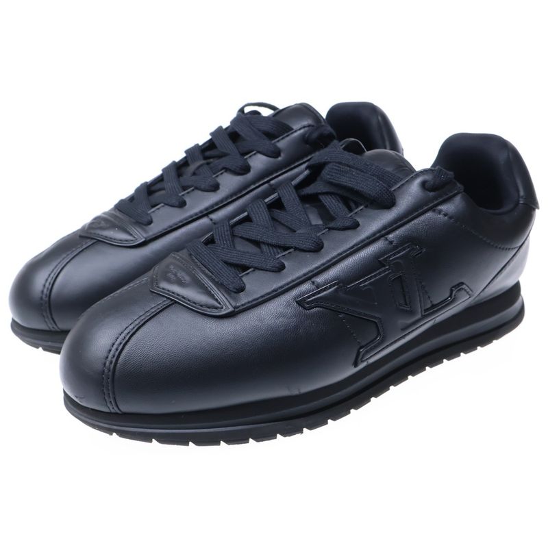 Louis Vuitton LV Buttersoft Padded Leather Low Cut Sneakers Black