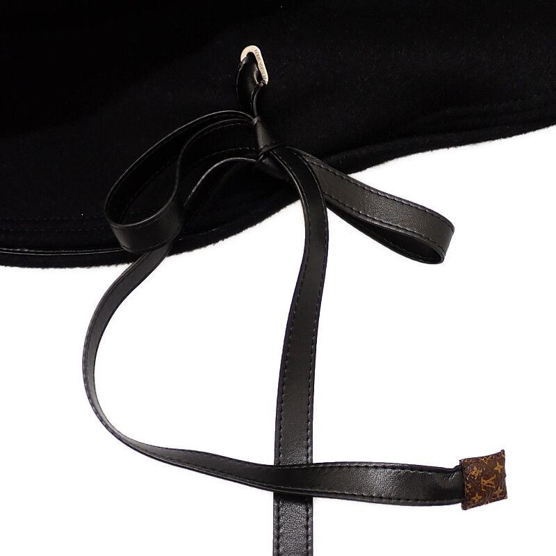 Louis Vuitton Footed Cape Monogram 38 Poncho Wool Black
