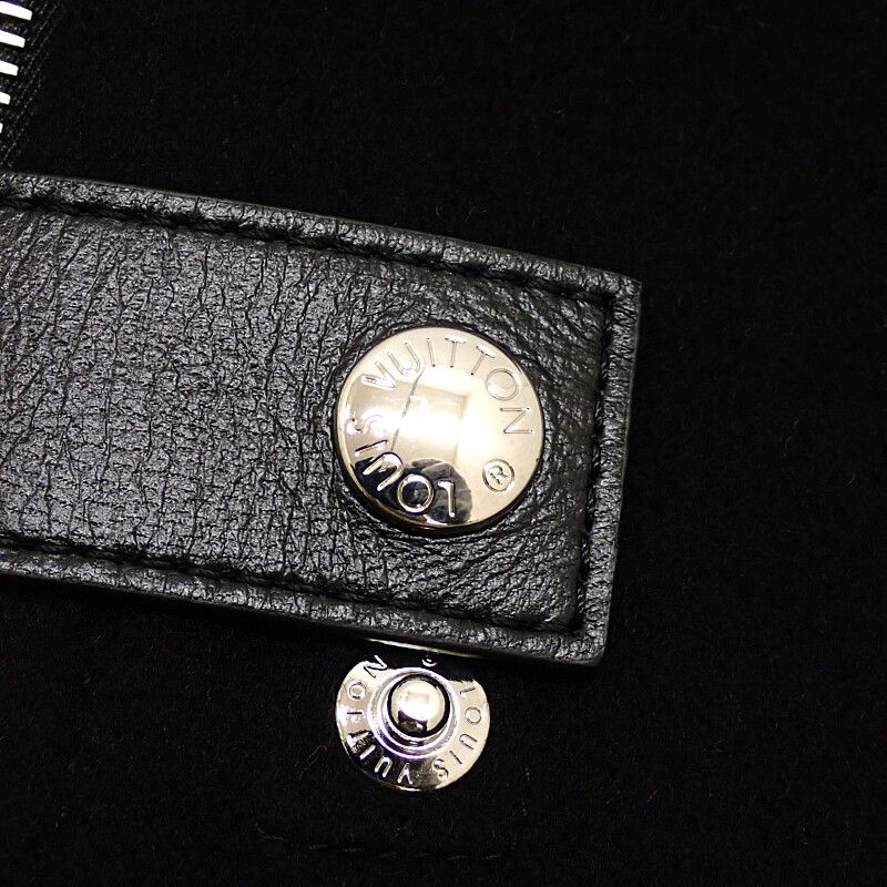 Louis Vuitton Footed Cape Monogram 38 Poncho Wool Black