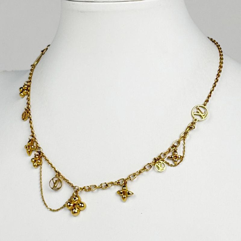 Louis Vuitton Collier Blooming LV Circle Monogram Flower Necklace Gold Plated