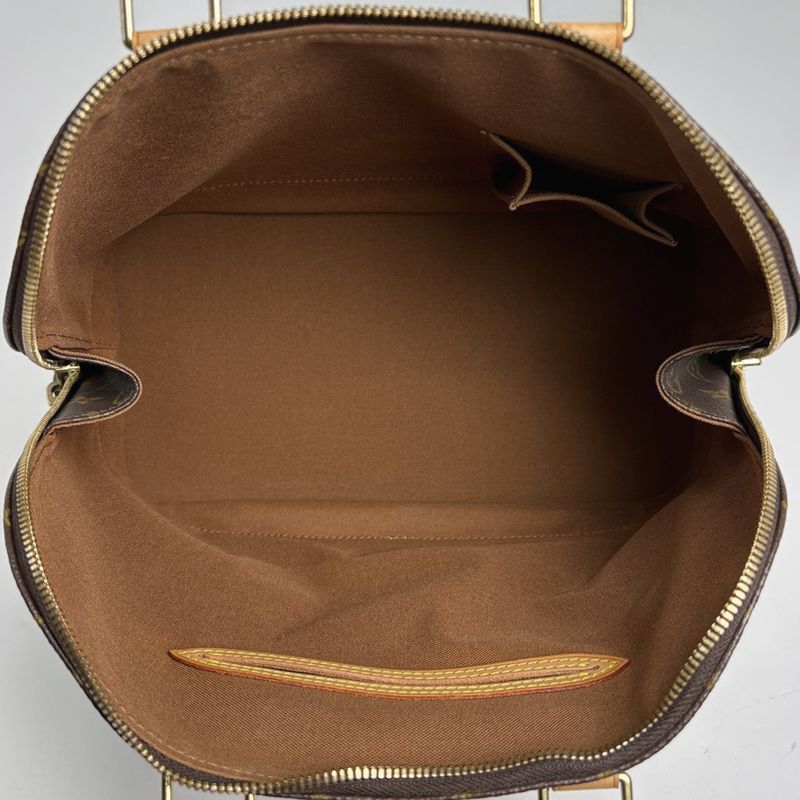 Louis Vuitton Alma Handbag Monogram Brown