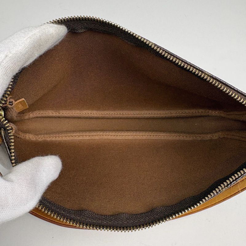 Louis Vuitton Pochette Makeup Cosmetics Pouch Monogram Brown