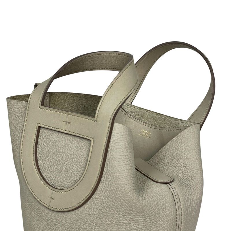 Hermes in the Loop 18 Handbag Taurillon Clemence Ivoryb