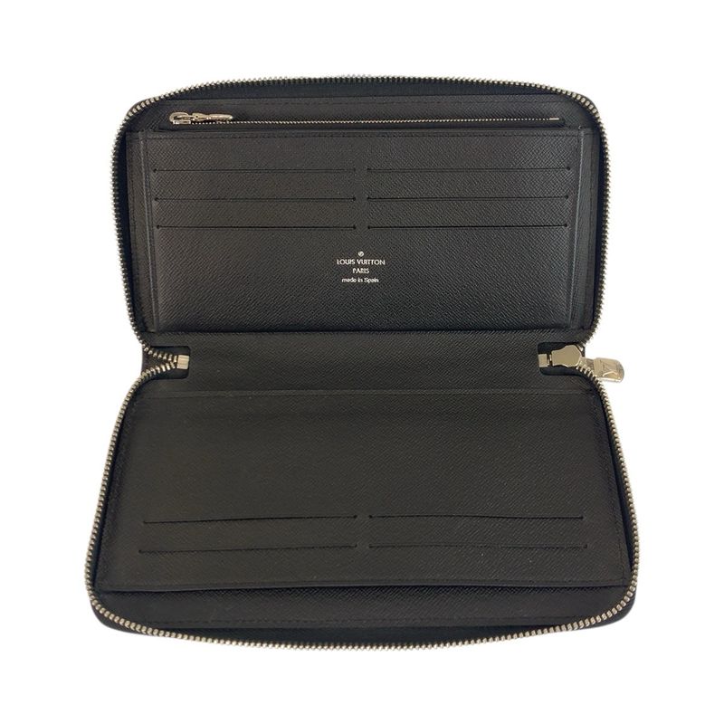 Louis Vuitton Taiga Zippy Organizer NM Noir Black Wallet