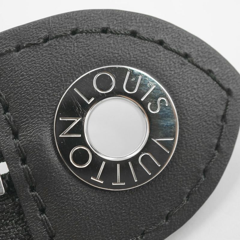 Louis Vuitton Pochette Voyage Clutch Epi Noir Black Silver