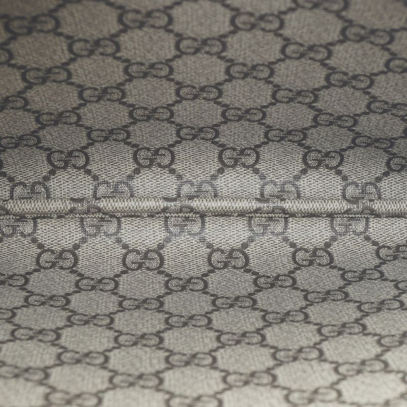 Gucci Clutch Logo Beige Handbag Wrist Strap Pouch Brown Silver