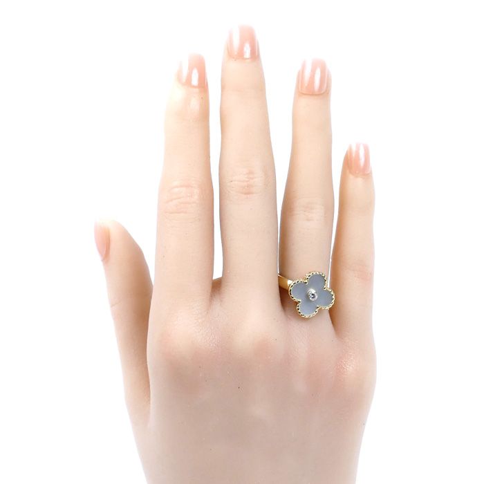 Van Cleef & Arpels 18k Yellow Gold Vintage Alhambra Shell Diamond Ring 49