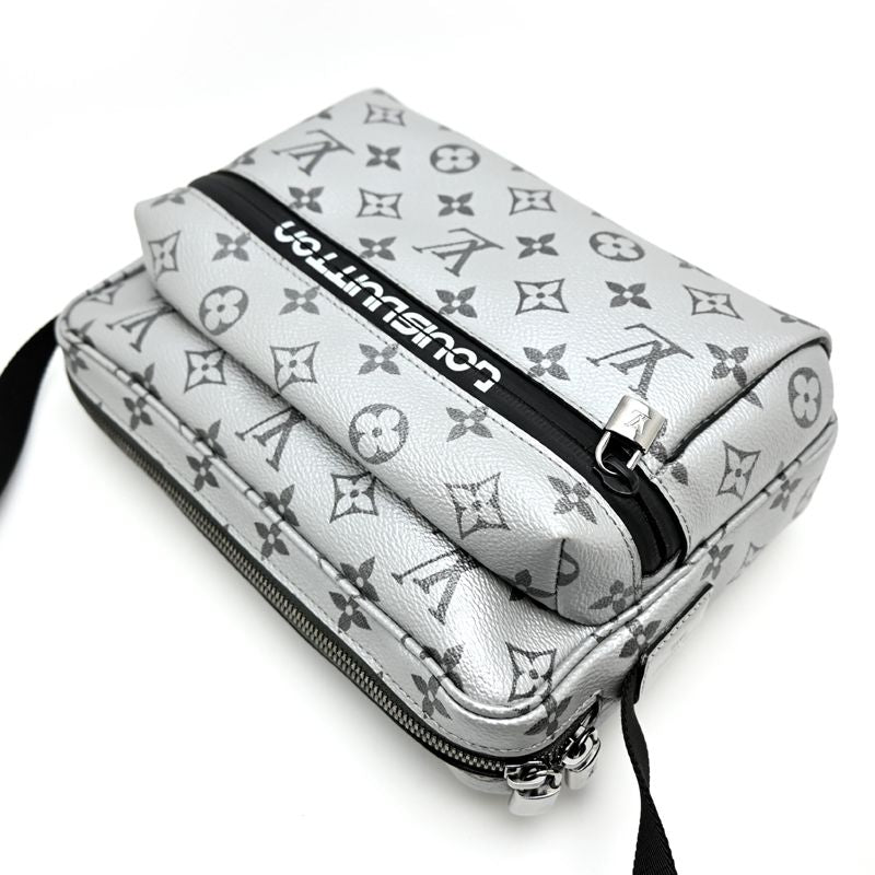 Louis Vuitton Shoulder Bag
