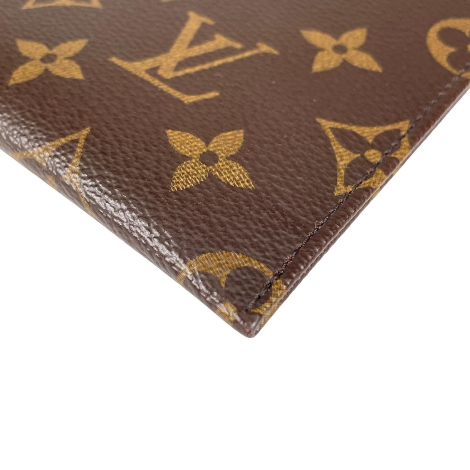 Louis Vuitton Carrousel Pouch Monogram Canvas Brown — view 6