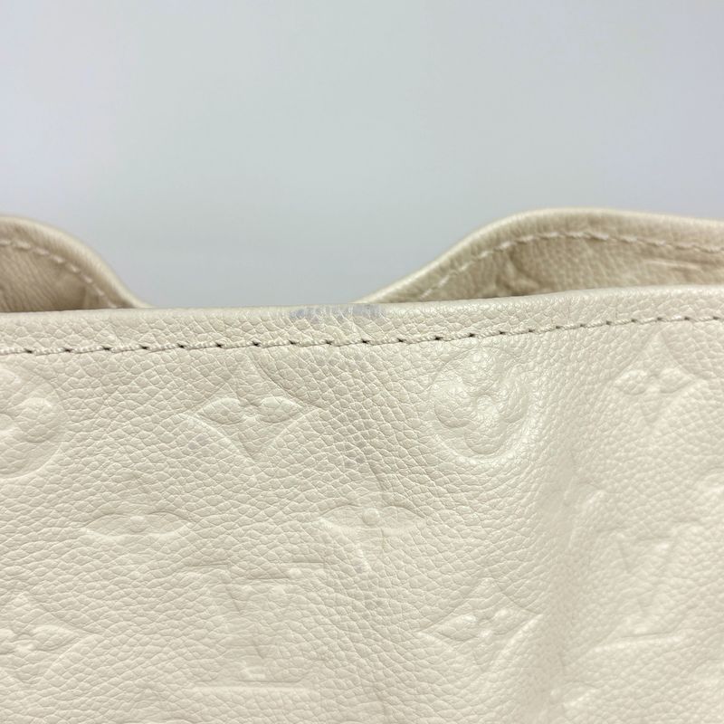Louis Vuitton MM Shoulder Bag Monogram Empreinte Neige