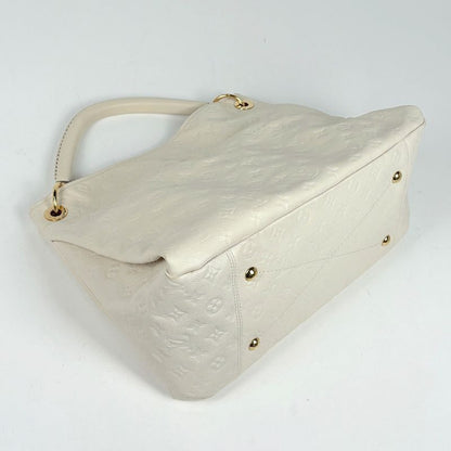 Louis Vuitton MM Shoulder Bag Monogram Empreinte Neige