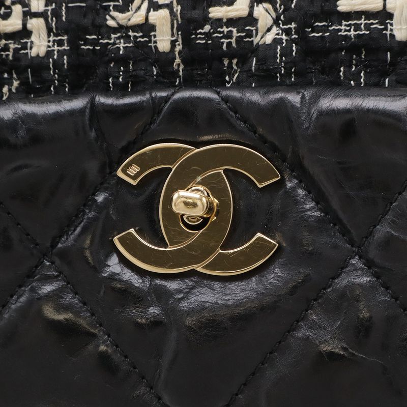 Chanel CC Logo Portobello Quilted Tote 2-Way Shoulder Bag Chain Leather Tweed