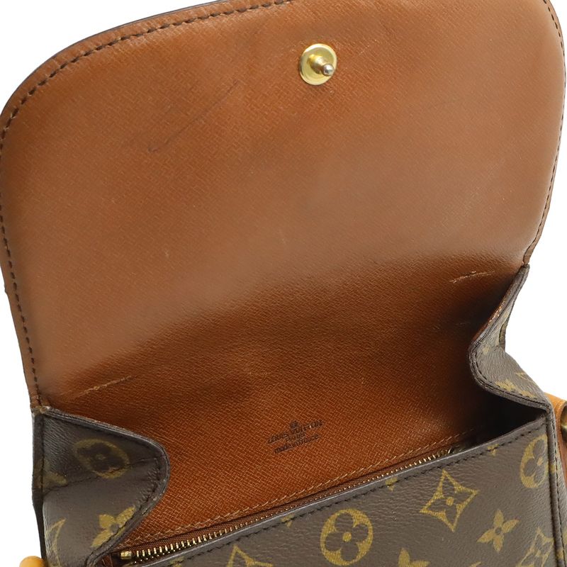 Louis Vuitton Monogram Saint Cloud MM 18 Shoulder Bag Pochette