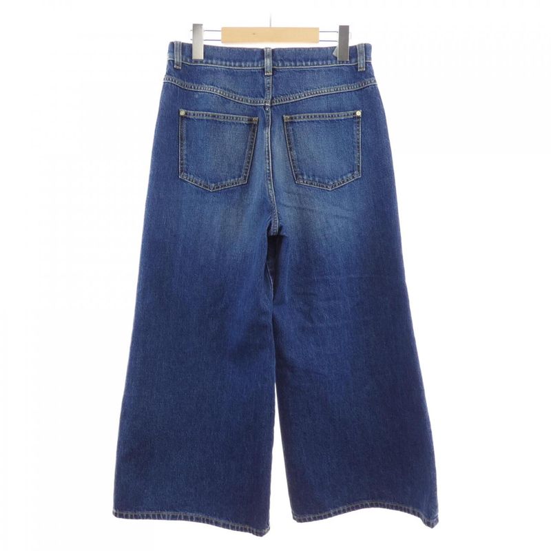 Chanel Jeans Blue
