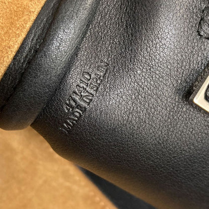 Loewe Amazona 2-Way Handbag Calf