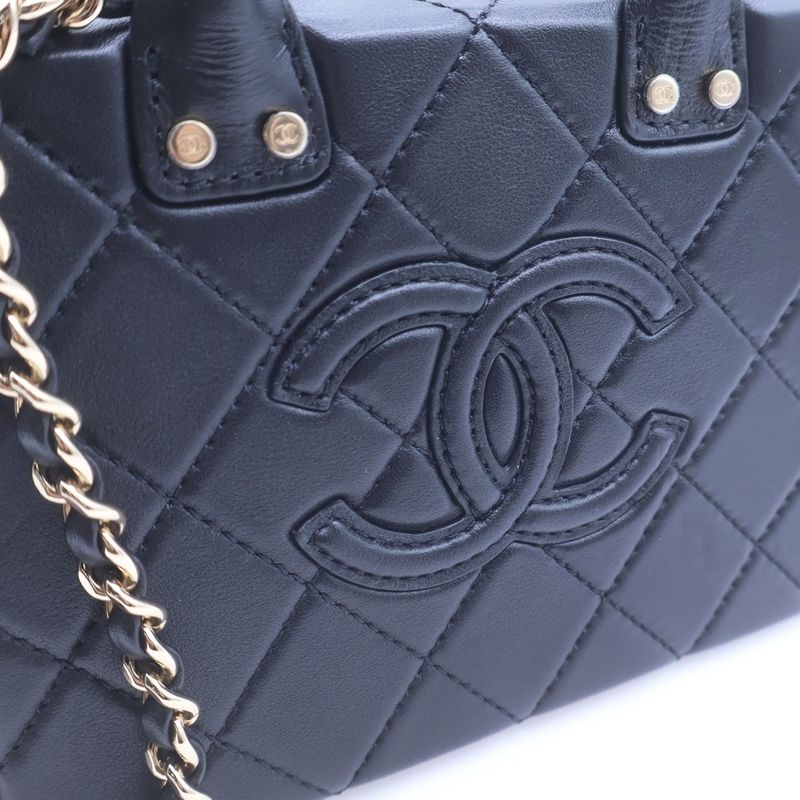 Chanel Quilted Chain Shoulder Bag Vanity Small Black Lambskin Gold