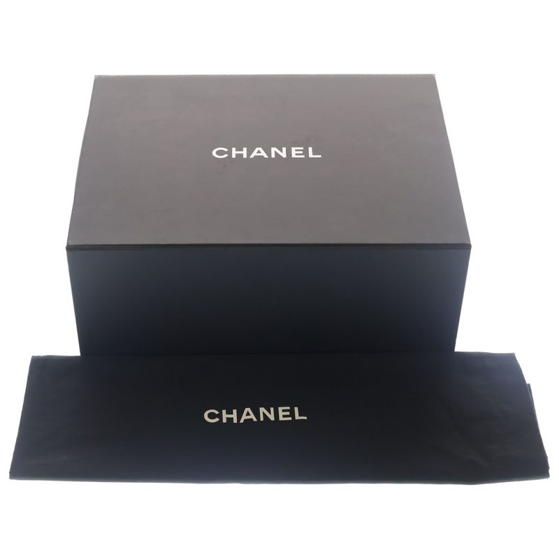 Chanel Quilted Hobo Large Lambskin Leather Shoulder Bag Gold Black Plate