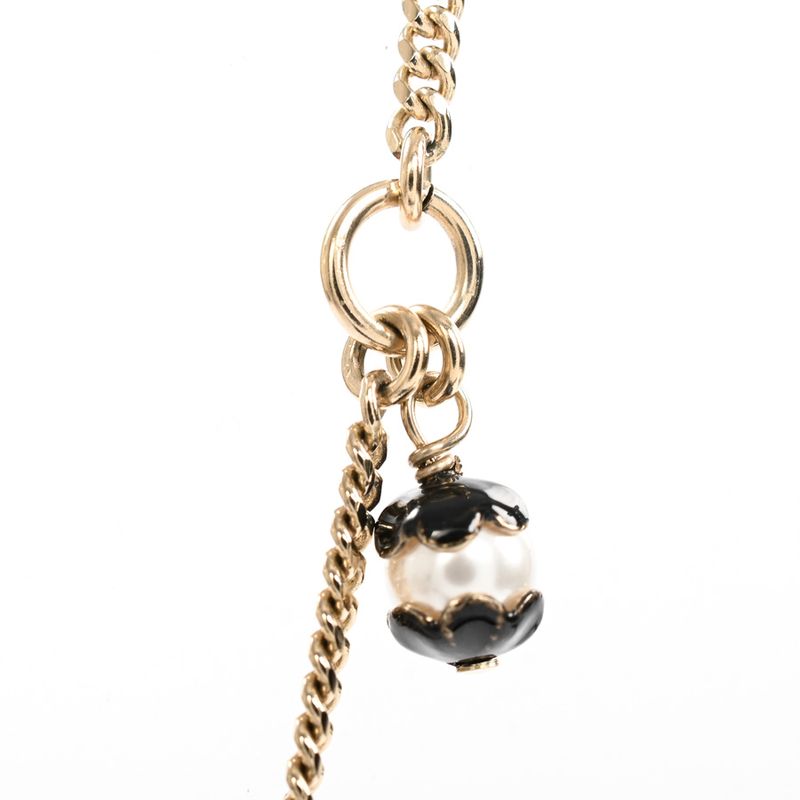 Chanel Necklace Gold